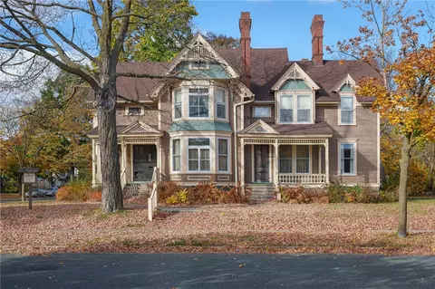 606 4th Ave, Eau Claire, WI 54703