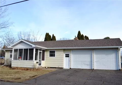 15 12 W Knapp St, Rice Lake, WI 54868