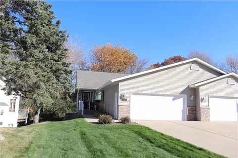 3725 Gables Ct, Eau Claire, WI 54701