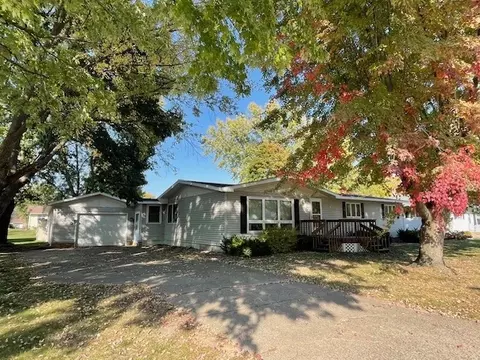 840 E Olson St, Blair, WI 54616