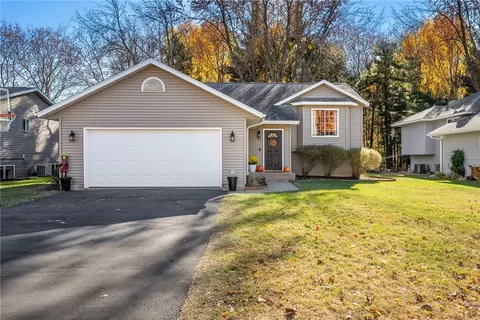703 Hewitt St, Eau Claire, WI 54703