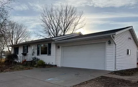 805 6th St, Chetek, WI 54728 photo 1