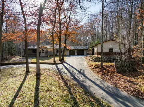 n5578 Oakwood Drive, Spooner, WI 54801