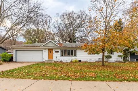 3415 Douglas Ln, Eau Claire, WI 54703