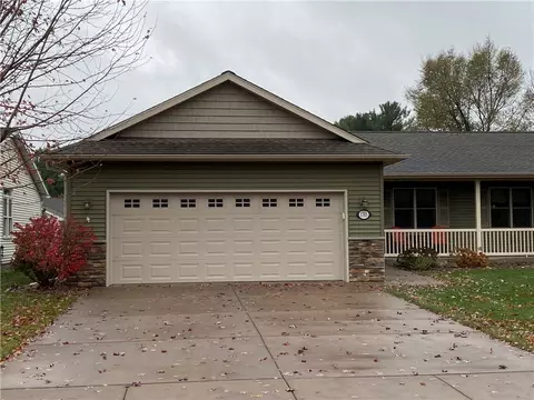 1705 Chumas Dr, Eau Claire, WI 54701