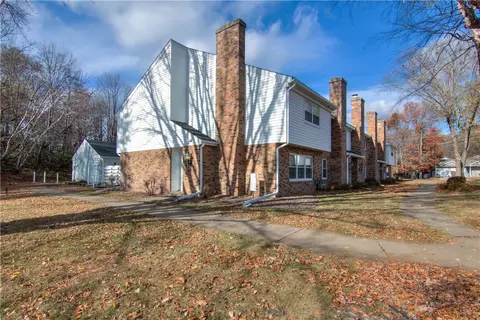 2129 Providence Ct #B3, Eau Claire, WI 54703