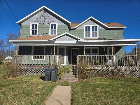403 W Arnold St, Marshfield, WI 54449