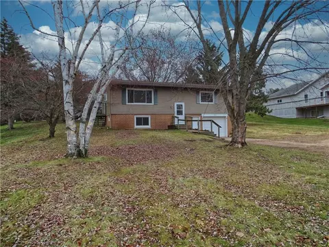 1010 E Laneville Ave, Durand, WI 54736