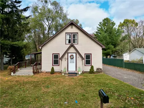 2624 Seymour Rd, Eau Claire, WI 54703
