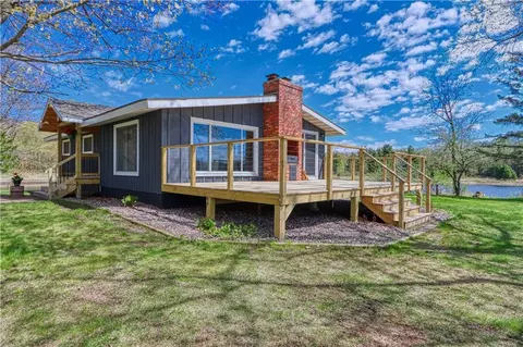 326 Wennerbergs Shoreline Dr, Shell Lake, WI 54871