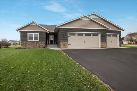 5325 Renee Dr, Eau Claire, WI 54703