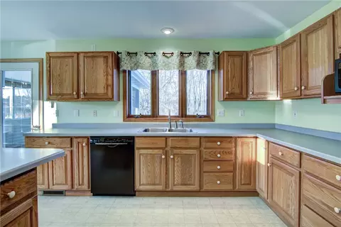 Kitchen - n50445s3 S Rd St, Eleva, WI 54738 photo 3 of 4