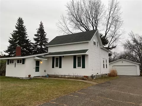 210 W Hawthorn St, Strum, WI 54770