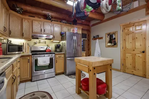 15950 366th St, Stanley, WI 54768 photo 11