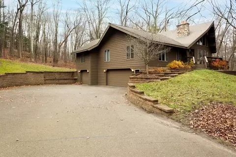 n6391 Wisconsin 40, Elk Mound, WI 54739