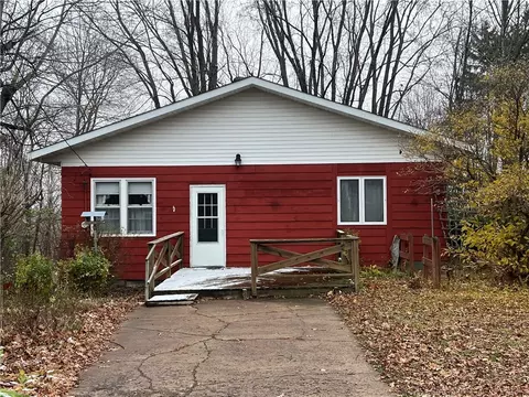 5301 70th St, Chippewa Falls, WI 54729