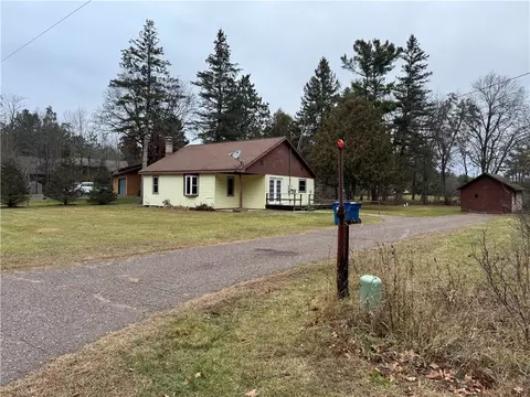 16122 W Radio Hill Rd, Hayward, WI 54843