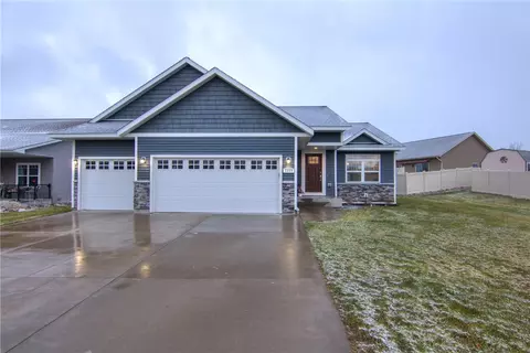 3469 Creek Ridge Dr, Eau Claire, WI 54703