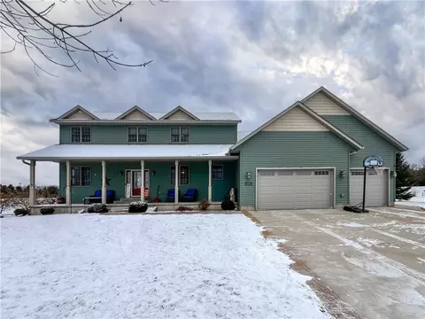 212 Thompson St, Bloomer, WI 54724