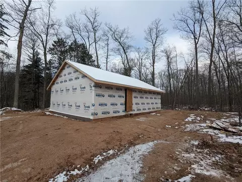 9549 N Tanglewood Pkwy, Hayward, WI 54843