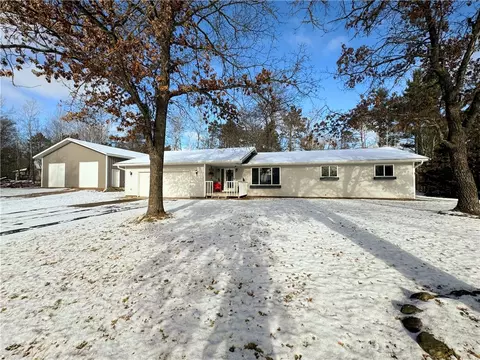 16044 W North Star Ln, Hayward, WI 54843