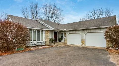 420 S Crestwood Ct, Cadott, WI 54727