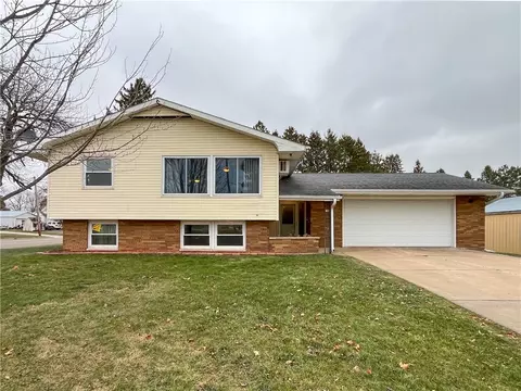 108 S Columbia St, New Auburn, WI 54757