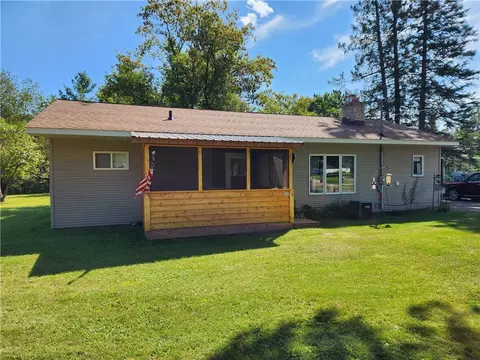 210 S Main St, Bruce, WI 54819