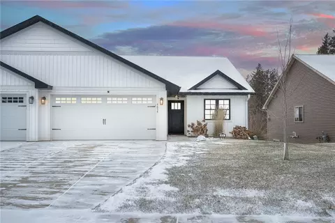 4854 Waylon St, Eau Claire, WI 54703