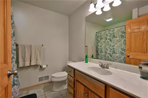 Bath - 11365 W Ramer Rd, Bruce, WI 54819 photo 2 of 4