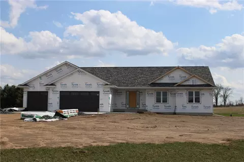 E8852 525th Avenue, Elk Mound, WI 54739