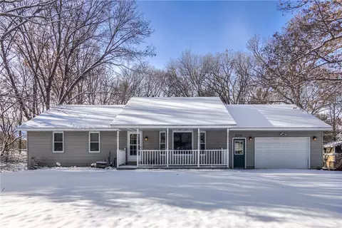 2717 5th St E, Menomonie, WI 54751