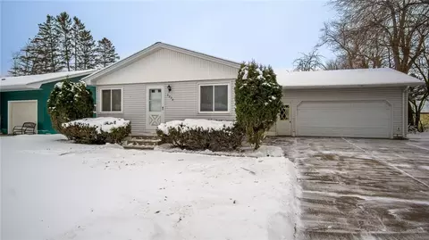3228 Moon Ave, Eau Claire, WI 54703