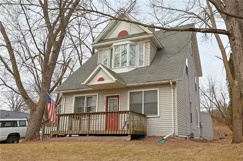 607 River Ave E, Ladysmith, WI 54848