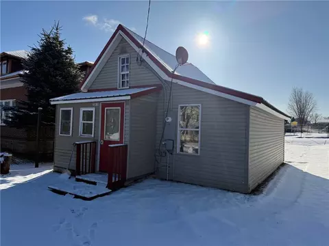 23919 Washington St, Independence, WI 54747