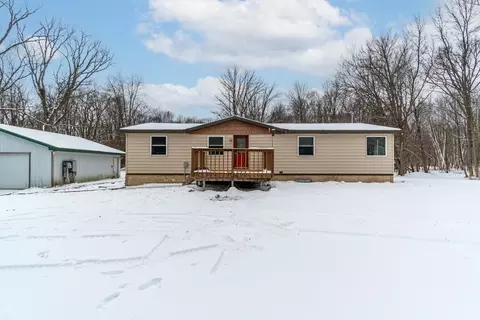 954 30th St, Chetek, WI 54728