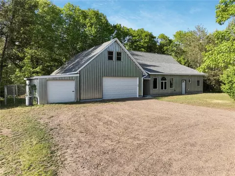 1865 N 980th St, Eau Claire, WI 54701