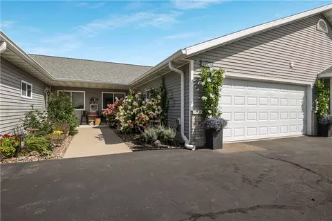 3264 Old Orchard Rd, Eau Claire, WI 54703