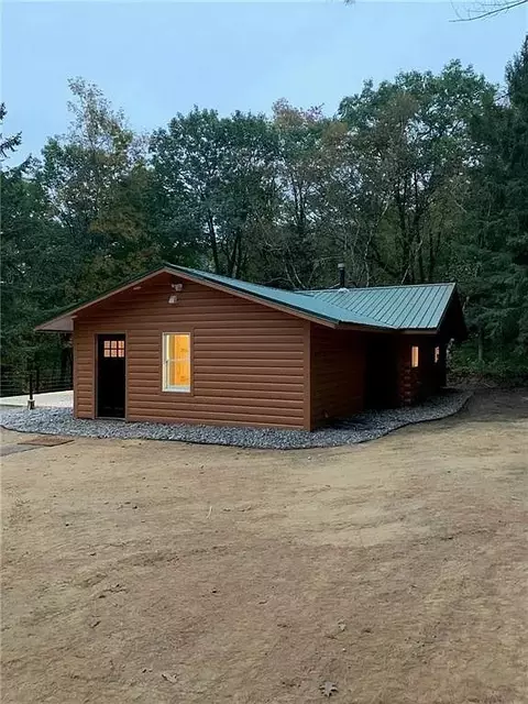 1456 Serum Rd, Nelson, WI 54756