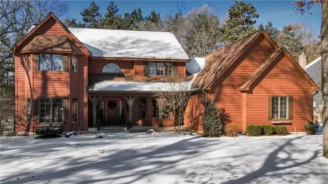 3830 Timber Creek Ct, Eau Claire, WI 54701