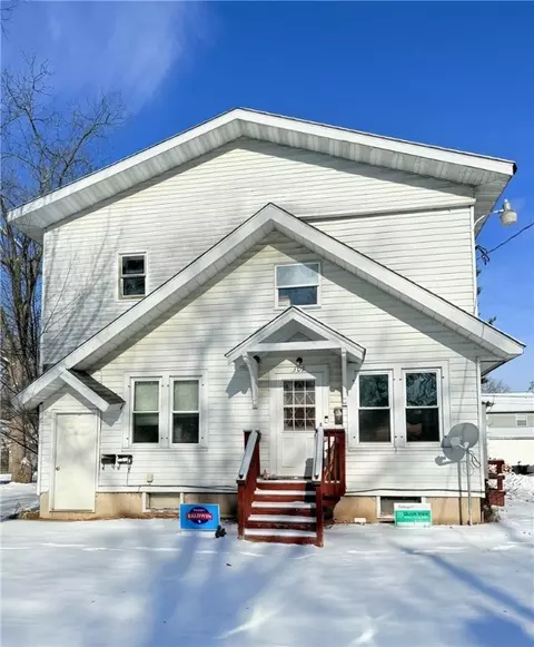 309 13th Ave W #A, Menomonie, WI 54751
