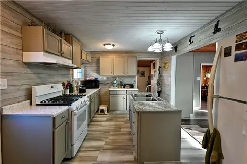 Kitchen - 1106 Scribner St, Spooner, WI 54801 photo 1 of 4