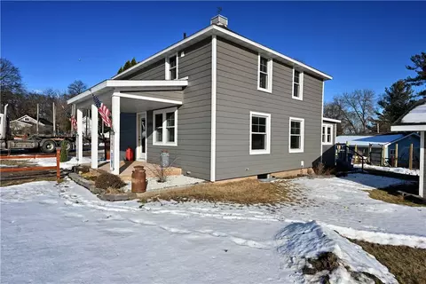 Exterior - 1106 Scribner St, Spooner, WI 54801 photo 7 of 8