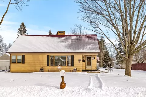 809 E 4th St N, Ladysmith, WI 54848