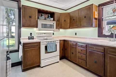 Kitchen - 703 Pine St, Withee, WI 54498 photo 3 of 3