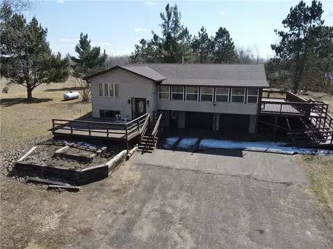 823 N Elm Park Dr, Exeland, WI 54835