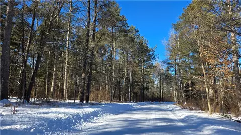 42335 Evergreen Ct, Cable, WI 54821 photo 2