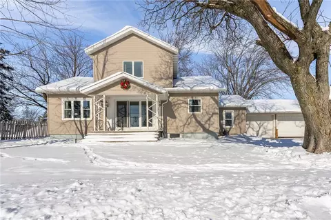 406 Maple St, Abbotsford, WI 54405