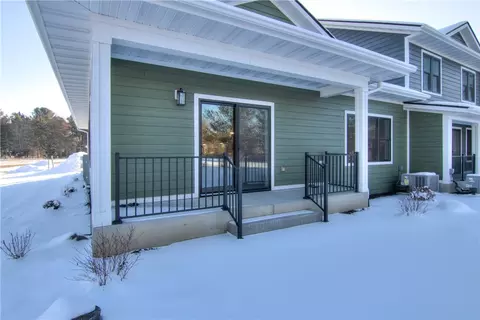 2315 Lake Rd, Altoona, WI 54720
