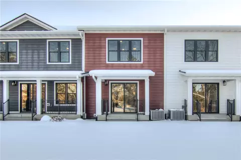 2321 Lake Rd, Altoona, WI 54720